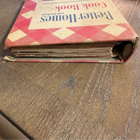 Vintage 1948 Better Homes and Gardens cookbook - Picture 5 of 10